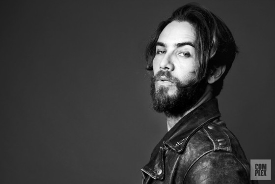 Justin Bobby, Complex Justin Bobby, Complex